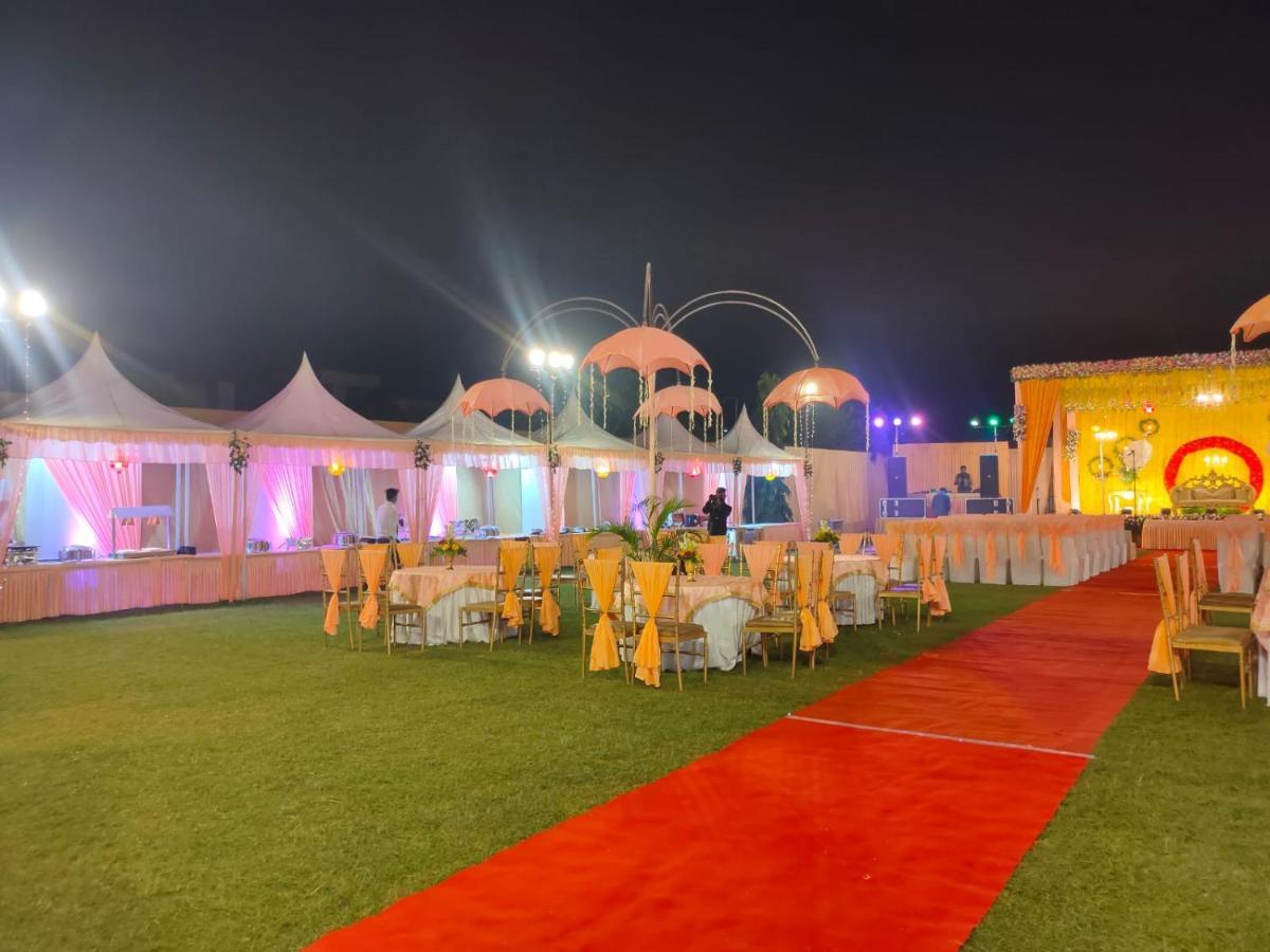 Hotel The Golf 1 Lucknow Buitenkant foto