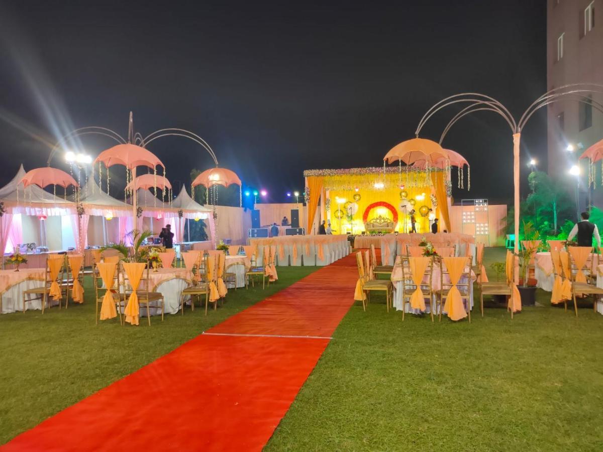 Hotel The Golf 1 Lucknow Buitenkant foto